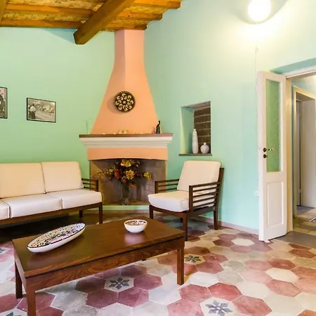 Antica Dimora Del Melograno Holiday home *